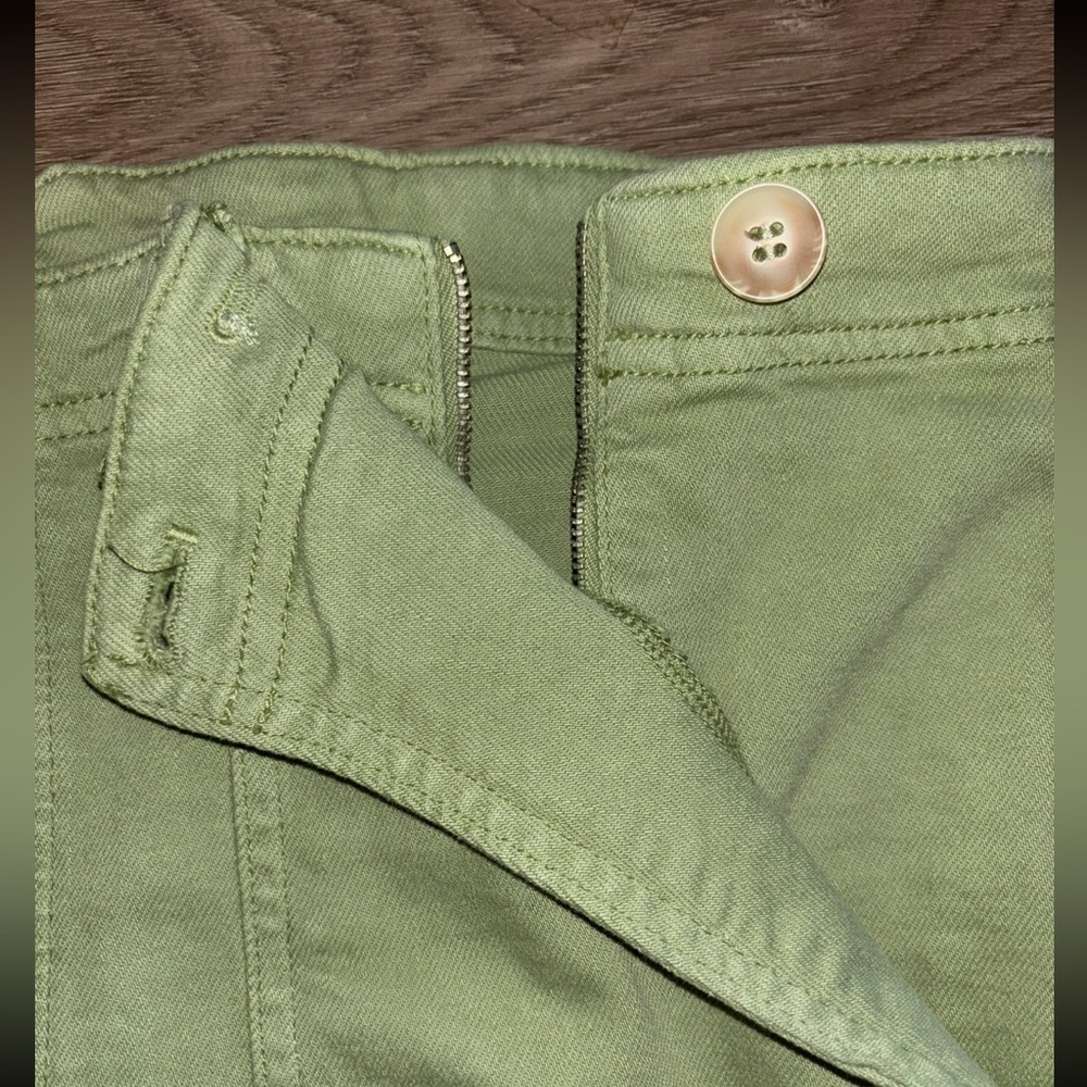 Pilcro Sage High-Waisted Shorts - Picture 5 of 8